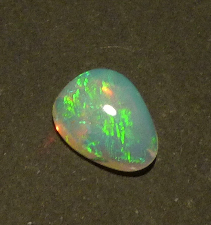 Green Lightning Ridge Crystal Opal